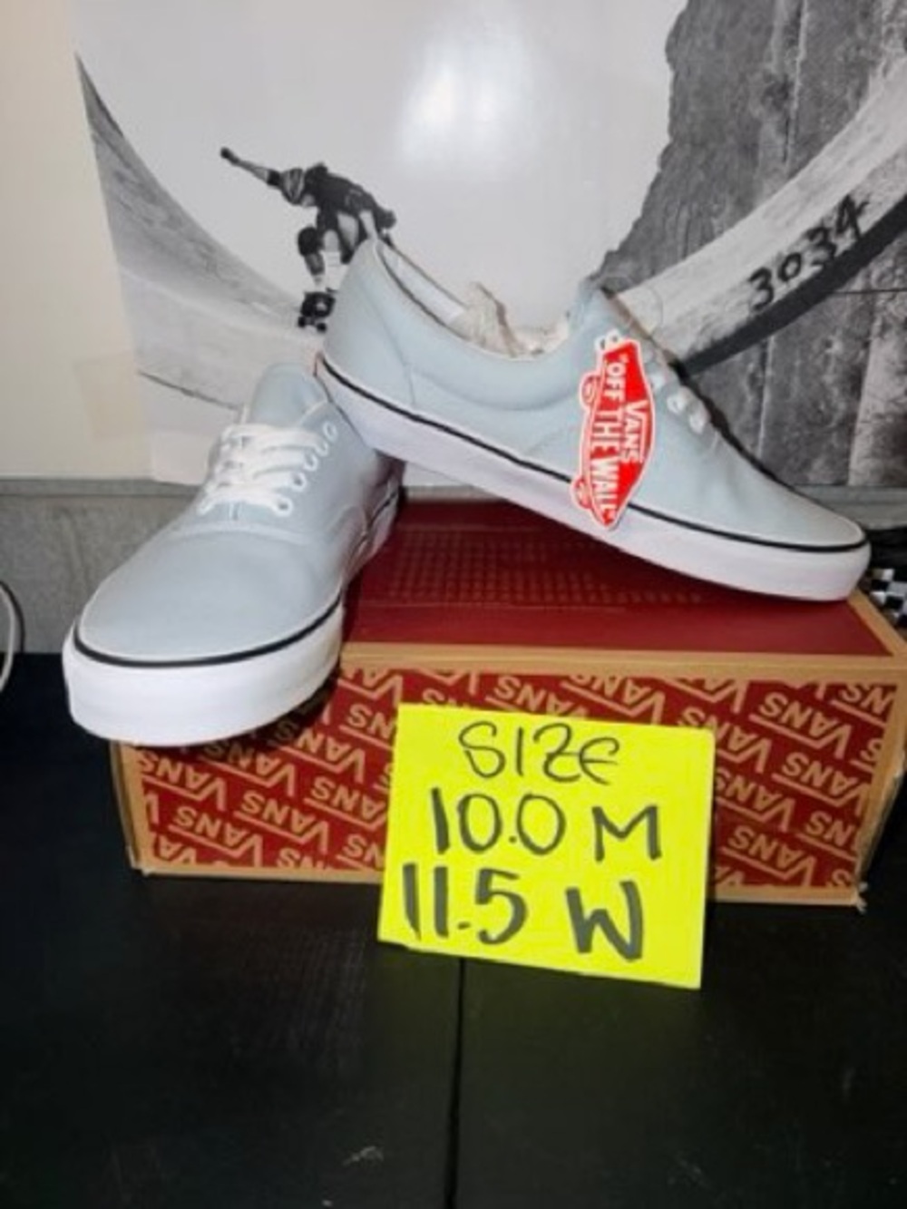 Vans Era sz 10.0 Men’s 11.5 Women’s